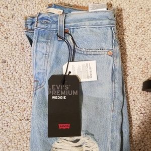 Levi's Wedgie jeans